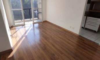 Imagem 2: Condomínio Grand Life, apartamento de 2 quartos sendo 1 suíte, varanda e vaga em Icaraí Ni