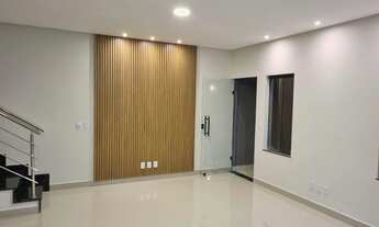 Imagem 2: Sobrado para Venda em Goiânia, Moinho dos Ventos, 3 dormitórios, 1 suíte, 2 banheiros