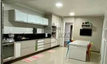 Imagem 3: Casa Mobiliada - Jd. Satélite com 4 Quartos - 420m² - Excelente localização