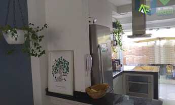 Imagem 4: Lindo sobrado, fino acabamento, ótima localização e excelente Condomínio!!