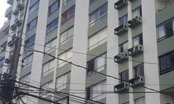 Imagem 2: Apartamento à venda com quatro (04) quartos nos Aflitos, Recife-PE. Edf. Pedro Lima Villag