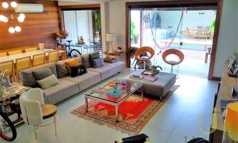 Imagem: Excelente casa com 4 dormitórios à venda