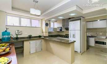 Imagem 3: Lindo apartamento na rua Jose de Alencar com sacada recém reformado