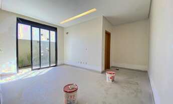 Imagem 7: Casa de condomínio sobrado para venda possui 230 metros quadrados com 4 quartos