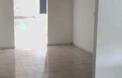 Imagem 7: Casa em Via Pública na Cidade ( Nucleo 16 ) com 2 quartos e quintal