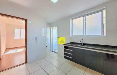 Imagem 5: Apto térreo de 2 quartos com garagem no Nova Era / Jardim dos Alfineiros