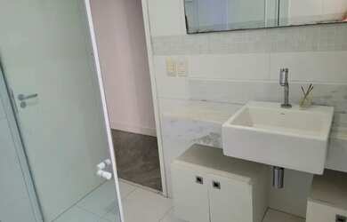 Imagem 5: Alugo apartamento semi mobiliado com 2/4 sendo 1 suíte com 1 varanda na Barra - Salvador