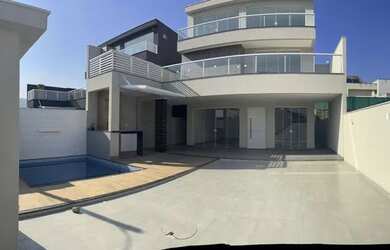 Imagem 3: Casa à venda em Condomínio fechado, 3 suítes, piscina e varanda gourmet!