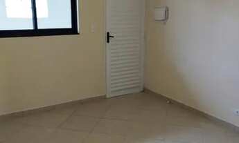 Imagem 4: Casa 02 quartos com vaga de garagem coberta