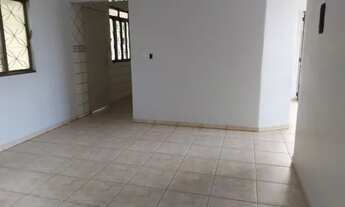 Imagem 5: Casa Crimeia Leste 3 quartos+quarto de serviço