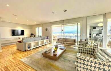 Imagem 3: Alugo apartamento mobiliado 230m2, três suítes duas vagas, localização privilegiada