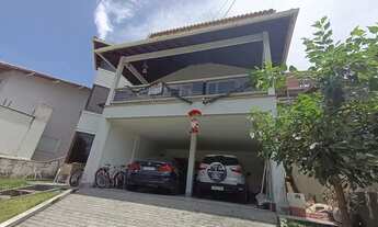 Imagem 2: Imóvel para venda tem 267 metros quadrados com 3 quartos em Camboinhas - Niterói - RJ