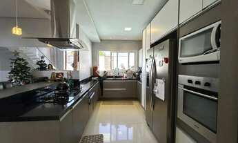 Imagem 5: Casa moderna com 3 suítes, 2 escritórios e excelente padrão construtivo