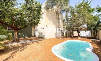 Imagem: Casa De 3 Dormitórios Para Locação No