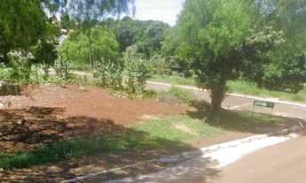 Imagem 2: Terreno grande de esquina