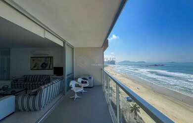 Imagem 7: Apartamento frente mar com varanda e vista mar na Praia das Pitangueiras, Guaruja