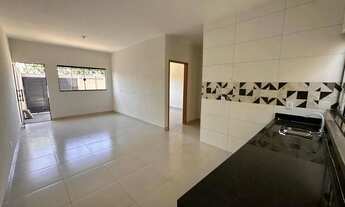 Imagem 3: Casa no Conjunto Vera Cruz: 2 Quartos (1 Suíte), Jardim e Detalhes em Granito por R$ 304 M