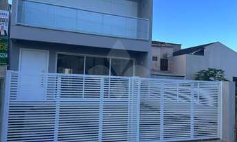 Imagem 2: Sobrado à venda com 3 Suítes, bairro Ambrósio, Garopaba/SC