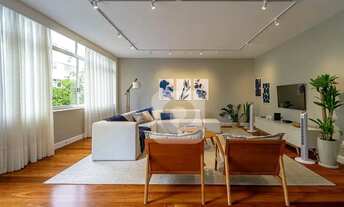 Imagem 3: Maravilhoso apto reformado e poucos passos da praia!