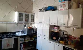 Imagem 4: Casa residencial disponível para venda no bairro Granada em Uberlândia-MG