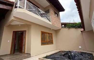 Imagem 4: Lindo e Aconchegante Sobrado no melhor do Jardim Santa Mena!