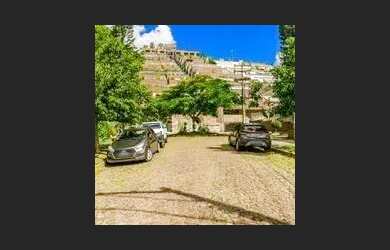 Imagem 2: Cobertura para venda com 367 metros quadrados com 3 quartos em Santa Tereza - Porto Alegre