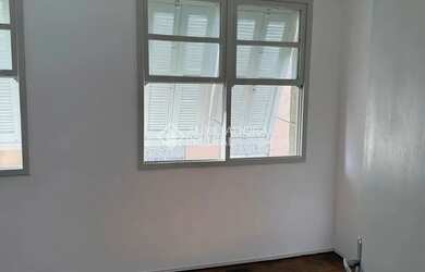 Imagem 2: Apto 2 quartos, 58m2priv, reformado bem localizado no Menino Deus!!