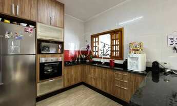 Imagem 2: Casa Térrea à Venda no Vila Branca Jacareí