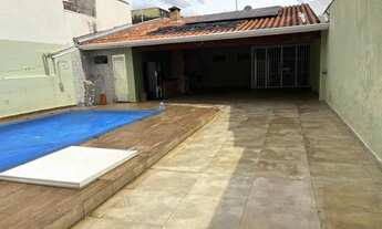Imagem: Casa terrea com piscina, a venda no PQ Via