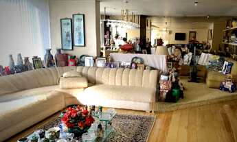 Imagem: Alto luxo, 4 quartos, 4 vagas, rua nobre