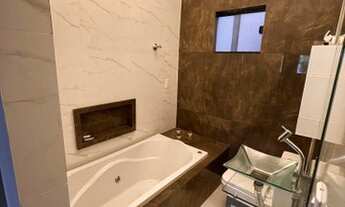 Imagem 7: Casa com banheira e hidromassagem com excelente localização