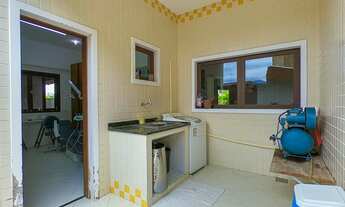 Imagem 4: Casa de condomínio para venda com 325 metros quadrados com 4 quartos