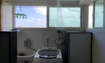 Imagem 2: Apartamento para venda possui 214 metros quadrados com 3 quartos em Piatã - Salvador - Bah