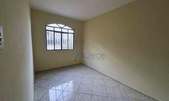 Imagem 6: Casa com 2 quartos para alugar, 100 m² por R$ 1.200/mês - Santa Cecília - Juiz de Fora/MG