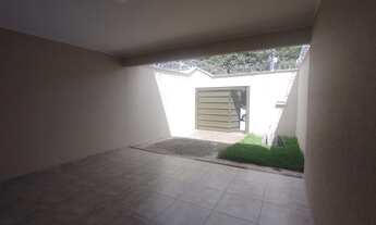 Imagem 3: Casa para venda tem 108 metros quadrados com 3 quartos em Parque das Amendoeiras - Goiânia