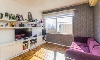 Imagem 2: Apartamento para venda tem 77 metros quadrados com 2 quartos em Floresta - Porto Alegre