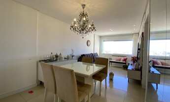 Imagem 6: Apartamento para venda possui 90 metros quadrados com 3 quartos em Armação