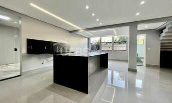 Imagem 6: Sobrado para venda com 240 metros quadrados com 4 quartos em Vila Maria José - Goiânia - G