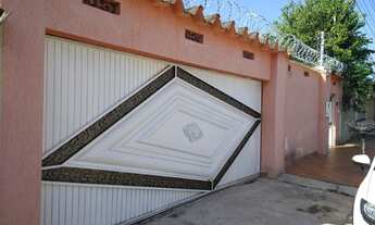 Imagem 2: Casa de 4 suítes no bairro feliz a poucos metros da praça da bíblia