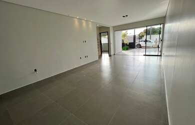 Imagem 4: Lote de 400m² com 2 casas para venda com 2 e 3 quartos