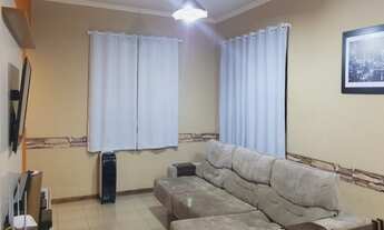 Imagem 3: Sítio em Suzano com Documentação em Dias 2 Dormitórios