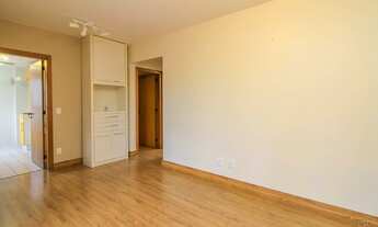 Imagem: Porto Alegre - Apartamento Padrão - Auxiliadora