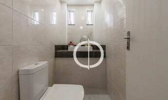 Imagem 6: SÃO JOSÉ DOS PINHAS: SOBRADO CALMO E SEGURO