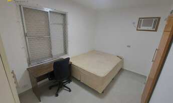 Imagem 7: Espaçoso Apartamento com 02 dormitórios na Praia da Enseada!! Ótima Localização!! Prédio c