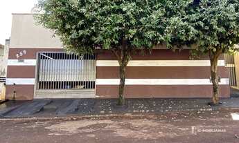 Imagem: Casa com 6 dormitórios à venda, 271 m²