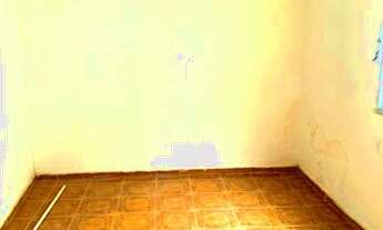 Imagem 4: Bento Ribeiro R$130mil Casa vazia sala 2quartos com quintal