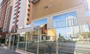 Imagem 2: Apartamento com 2 dormitórios à venda, 56 m² por R$ 340.000,00 - Novo Mundo - Curitiba/PR