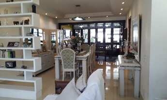 Imagem 6: Casa para venda possui 440 metros quadrados com 5 quartos em Anil - Rio de Janeiro - RJ