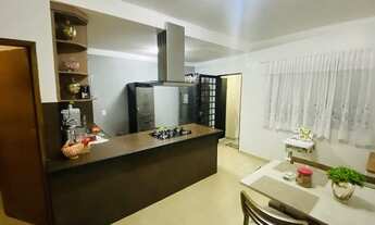 Imagem 2: Casa para venda com 200 metros quadrados com 3 quartos em Vila Suissa - Mogi das Cruzes SP