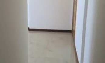 Imagem 7: 2 quartos* 1 suíte* 1 vaga de garagem* sala ampla* Cód: 21052 m